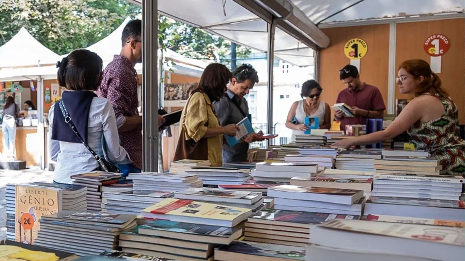 “Festas com Livros” em Pinhal Novo: Celebrando a Leitura e a Liberdade